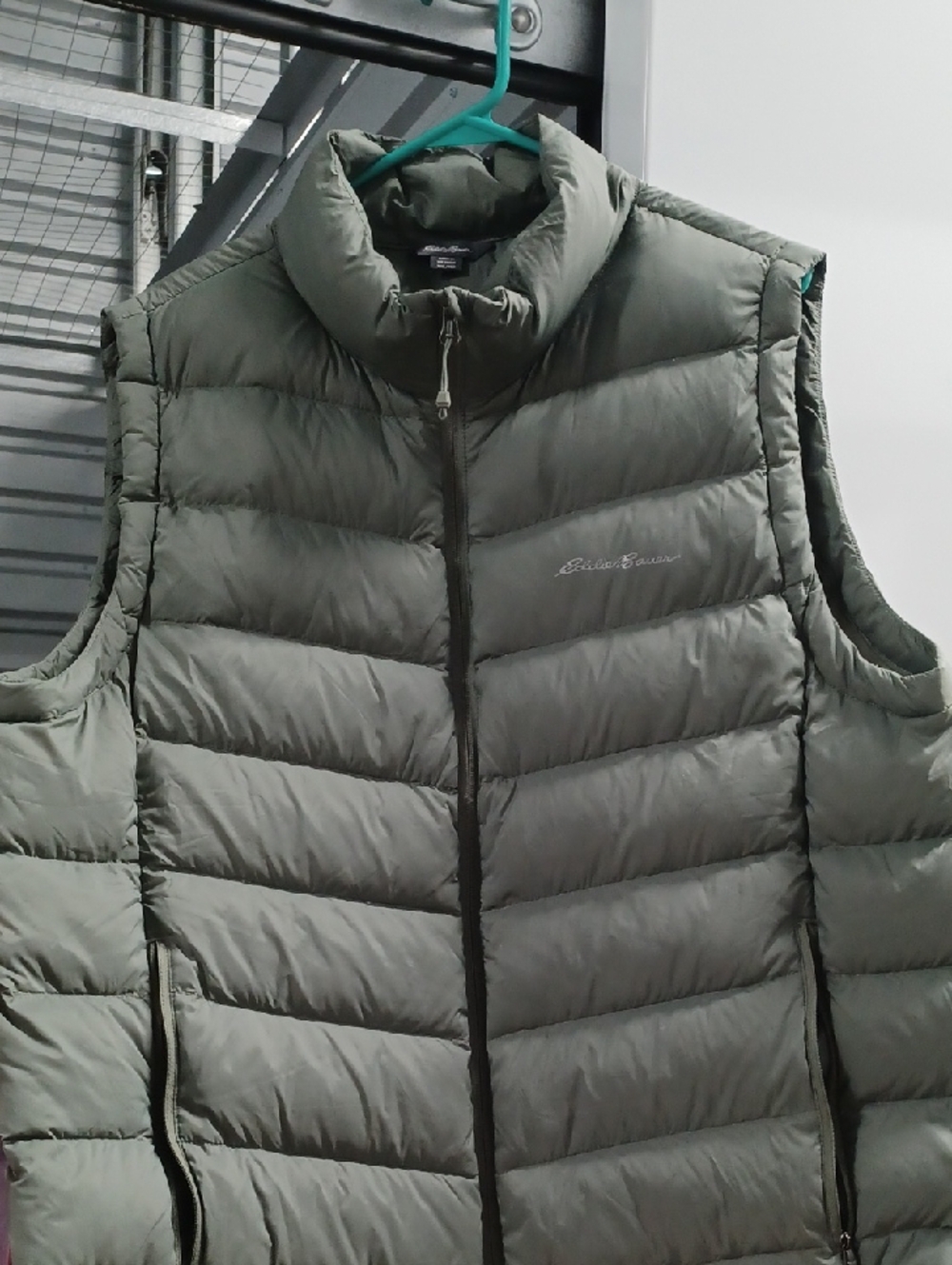Eddie Bauer Men's Quilted Puffer Vest - Olive